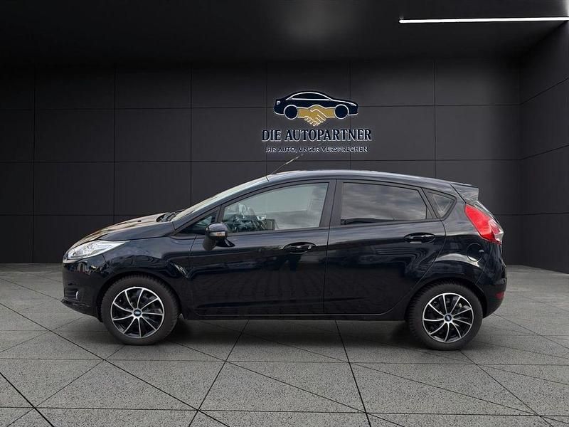 Gebraucht Ford Fiesta Trend 80 PS (58 kW) 2015 Schwarz Limousine