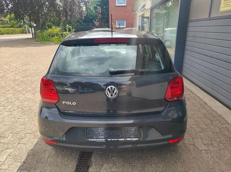 Gebraucht VW Polo 60 PS (44 kW) 2016 Grau Limousine