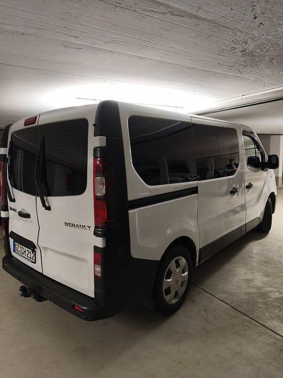 Gebraucht Renault Trafic 120 PS (88 kW) 2015 Weiß Van / Kleinbus
