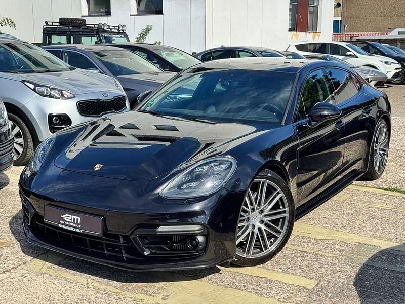 Tiefschwarz Gebraucht 2017 Porsche Panamera 4S Limousine | 73.990 € - Bild 1/4