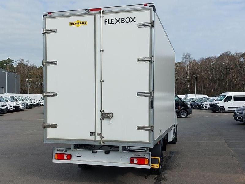 Gebraucht Renault Master 165 PS (121 kW) 2024 Mineralweiß Van