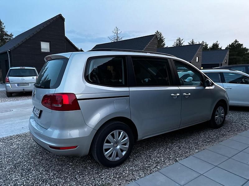 Gebraucht VW Sharan 2011 Grau Van / Kleinbus