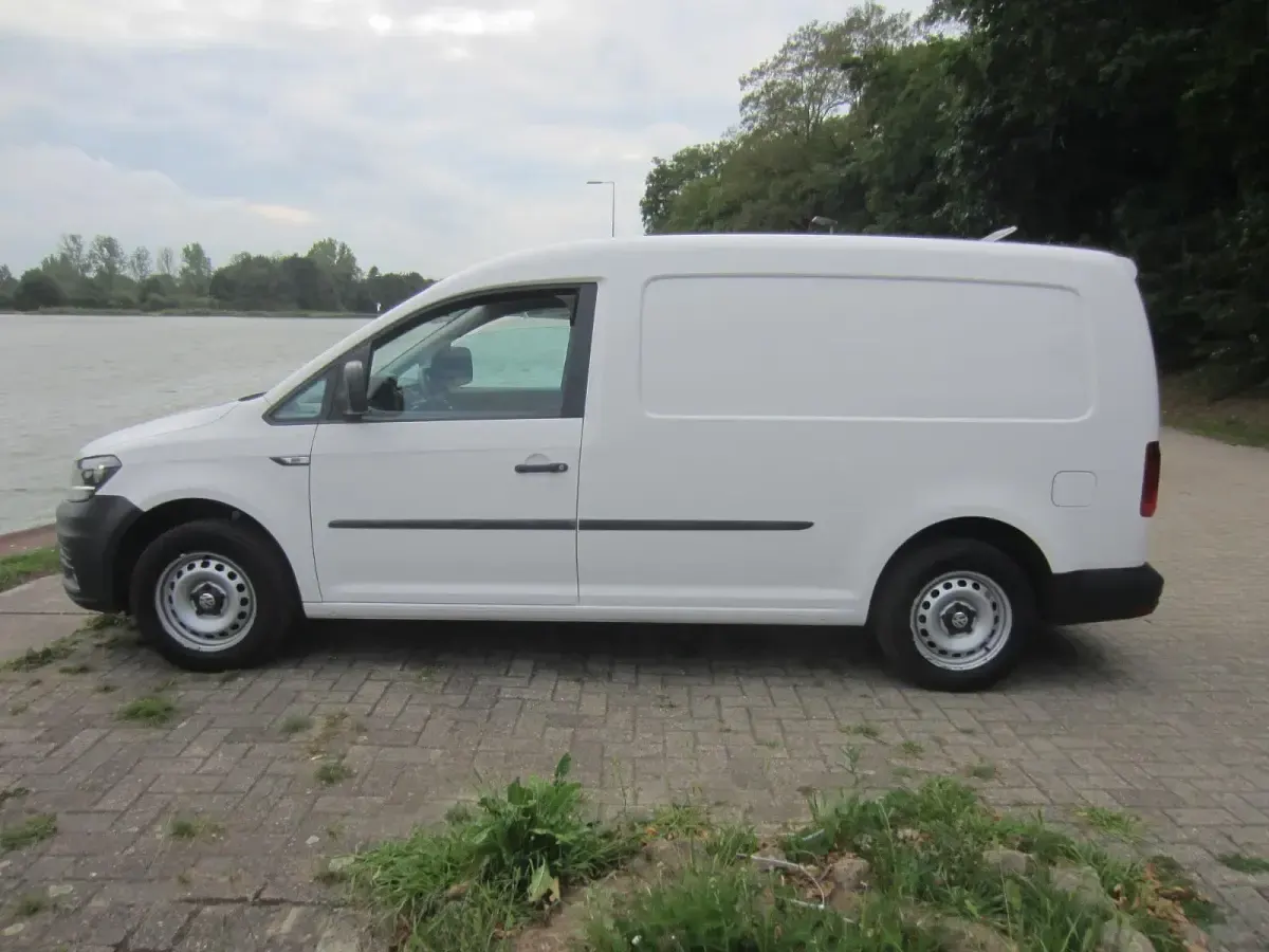 Gebraucht VW Caddy Maxi 102 PS (75 kW) 2016 Weiß Van / Kleinbus