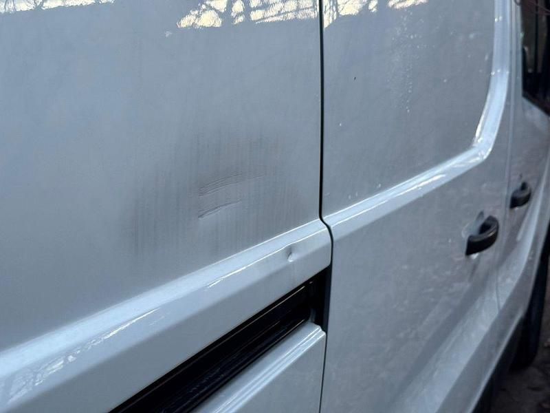 Gebraucht Opel Vivaro S 140 PS (102 kW) 2016 Weiß Van / Kleinbus