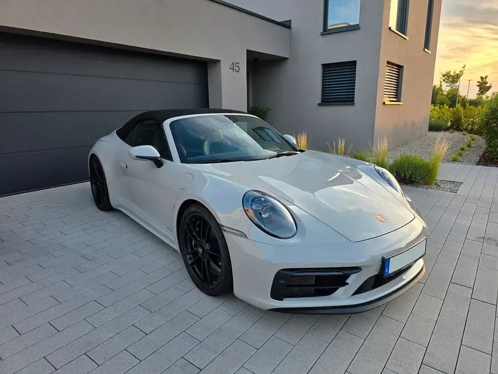 Gebraucht Porsche 992 480 PS (353 kW) 2022 Grau Cabrio