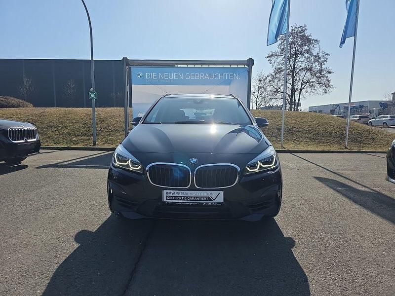 Gebraucht BMW 218 Active Tourer Advantage 140 PS (102 kW) 2020 Schwarz Van / Kleinbus