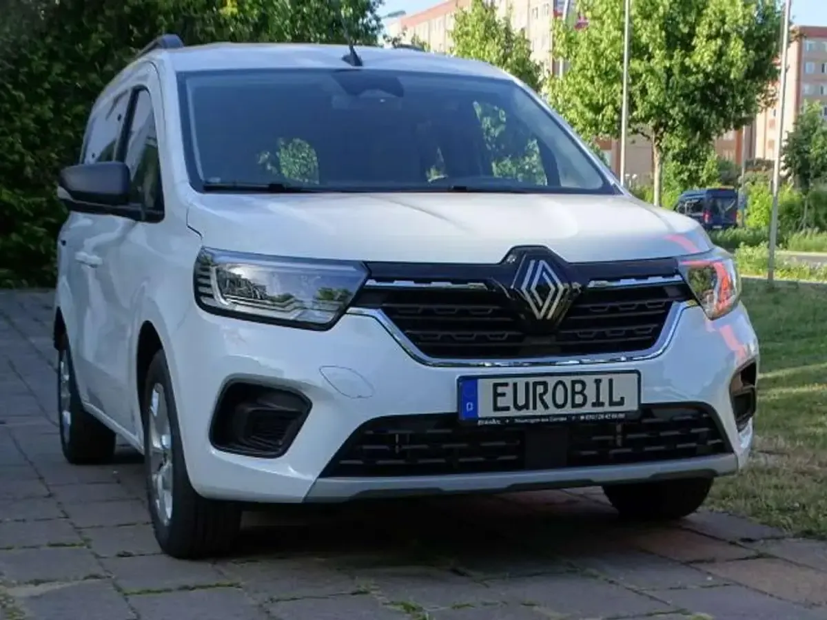 Neu Renault Kangoo Equilibre 95 PS (69 kW) 2026 Wählbar Van / Kleinbus