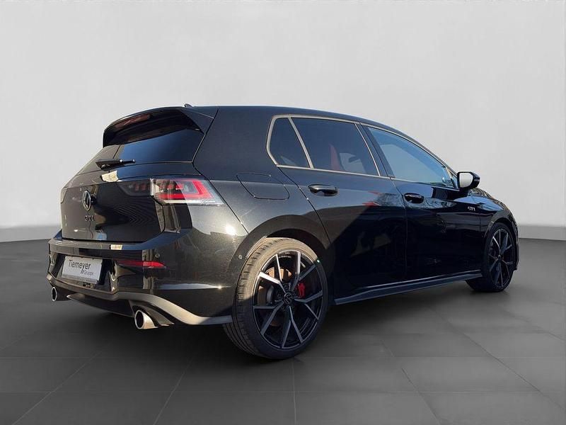 Gebraucht VW Golf VIII Style 265 PS (194 kW) 2025 Schwarz Limousine