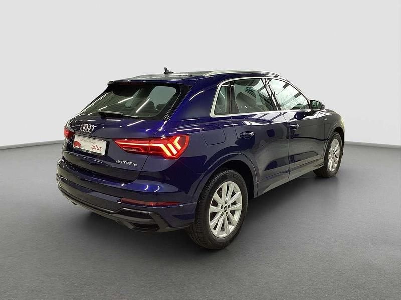 Gebraucht Audi Q3 Ambiente 245 PS (180 kW) 2021 Navarrablau metallic SUV