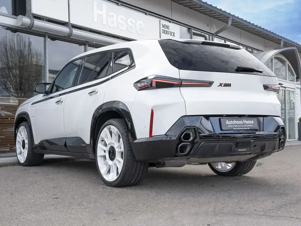 Gebraucht BMW XM Performance 653 PS (480 kW) 2024 Mineralweiß SUV