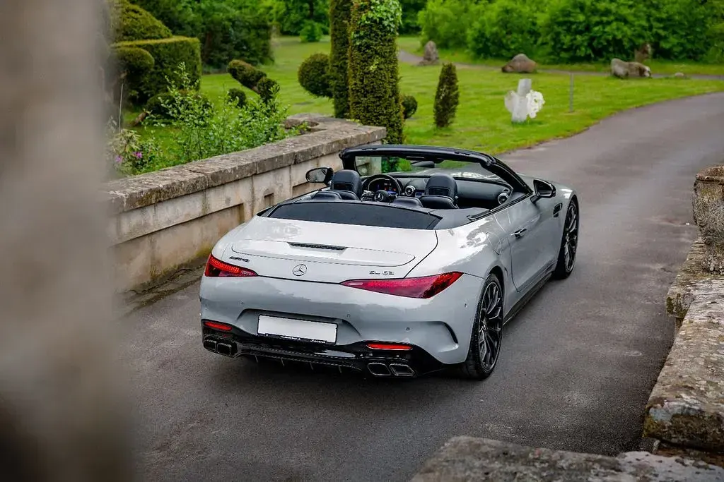 Gebraucht Mercedes SL63 AMG AMG 585 PS (430 kW) 2023 Grau Cabrio