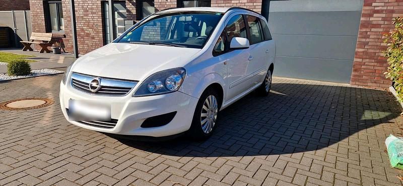 Gebraucht Opel Zafira 110 PS (80 kW) 2014 Weiß Van / Kleinbus