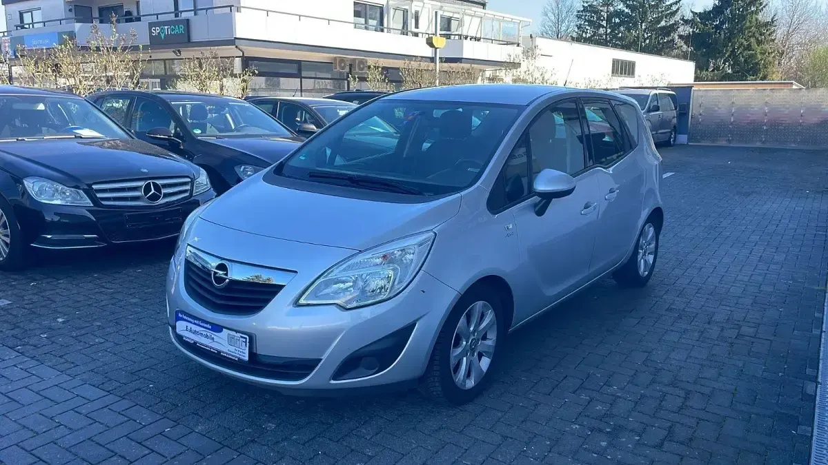 Gebraucht Opel Meriva 120 PS (88 kW) 2014 Silber Van / Kleinbus