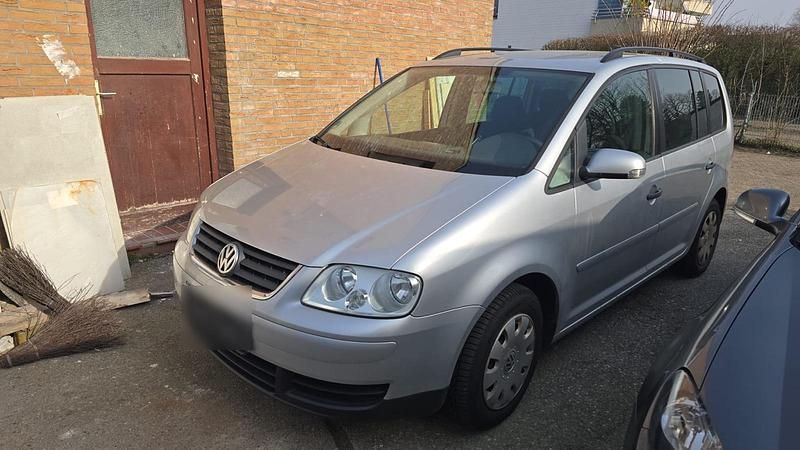 Gebraucht VW Touran 105 PS (77 kW) 2006 Silber Van / Kleinbus