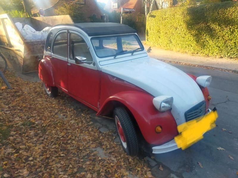 Gebraucht Citroën 2CV 24 PS (17 kW) 1976 Rot Limousine