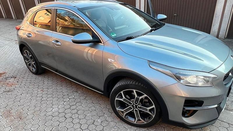 Gebraucht Kia XCeed Vision 136 PS (100 kW) 2021 Silber SUV