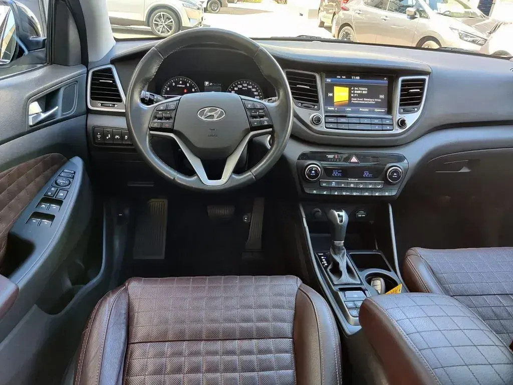 Gebraucht Hyundai Tucson Edition 177 PS (130 kW) 2017 Schwarz SUV