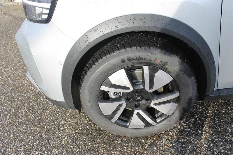 Neu Opel Frontera 145 PS (106 kW) 2026 Kristall silber (metallic) SUV