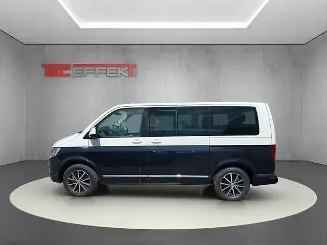 Second-hand VW Multivan Highline 199 CP (146 kW) 2019 Albastru Monovolum