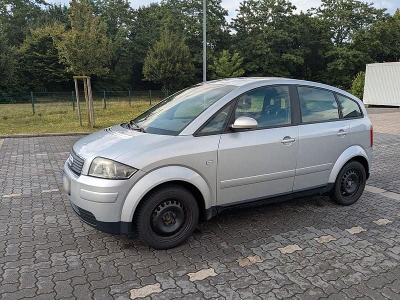 Second-hand Audi A2 75 CP (55 kW) 2005 Argintiu Hatchback