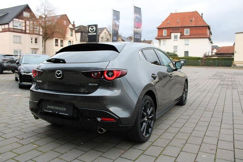 Gebraucht Mazda 3 Nagisa 140 PS (102 kW) 2025 Grau Limousine