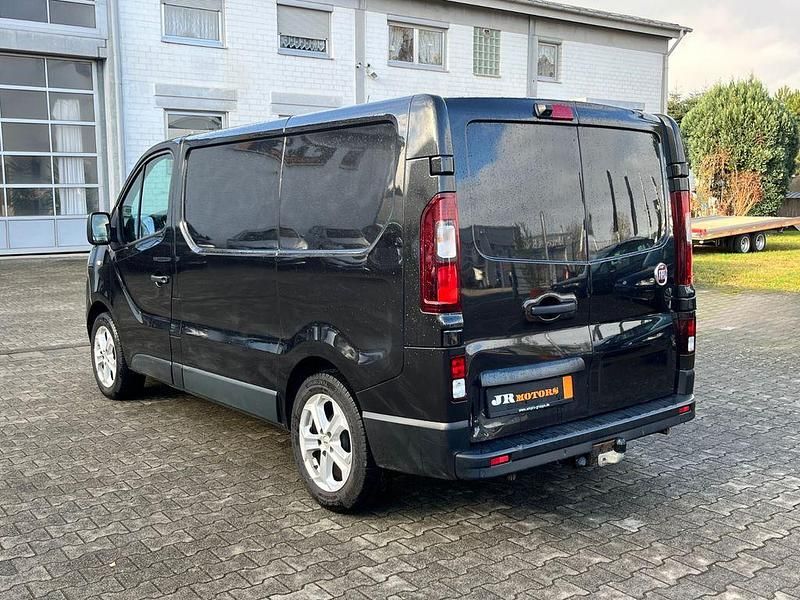 Gebraucht Fiat Talento 145 PS (106 kW) 2018 Schwarz Van / Kleinbus
