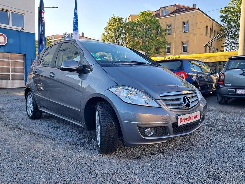 Gebraucht Mercedes A180 109 PS (80 kW) 2011 Other Limousine