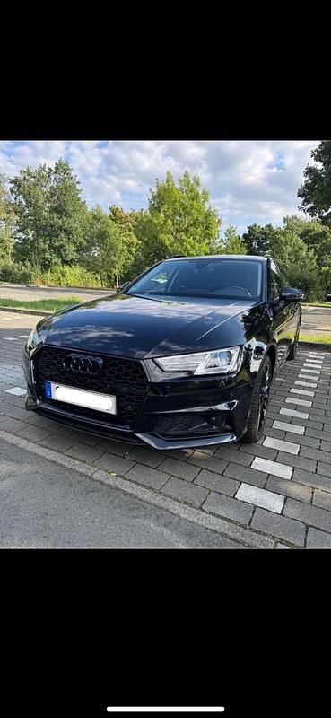 Schwarz Gebraucht 2019 Audi A4 Kombi | 17.999 € (Superpreis) - Bild 1/4