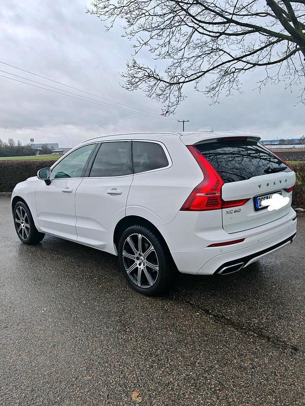 Gebraucht Volvo XC60 190 PS (139 kW) 2017 Weiß SUV