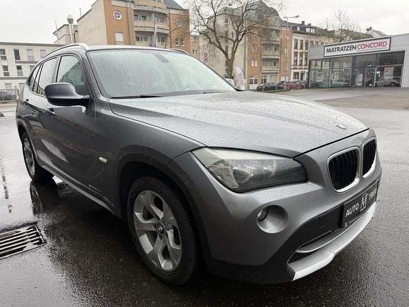 Gebraucht BMW X1 xLine 177 PS (130 kW) 2011 Grau SUV