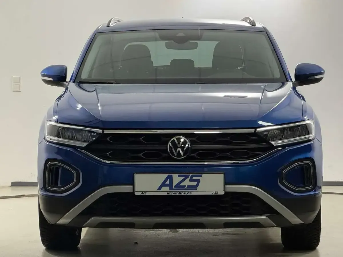Gebraucht VW T-Roc Move 116 PS (85 kW) 2023 Blau SUV
