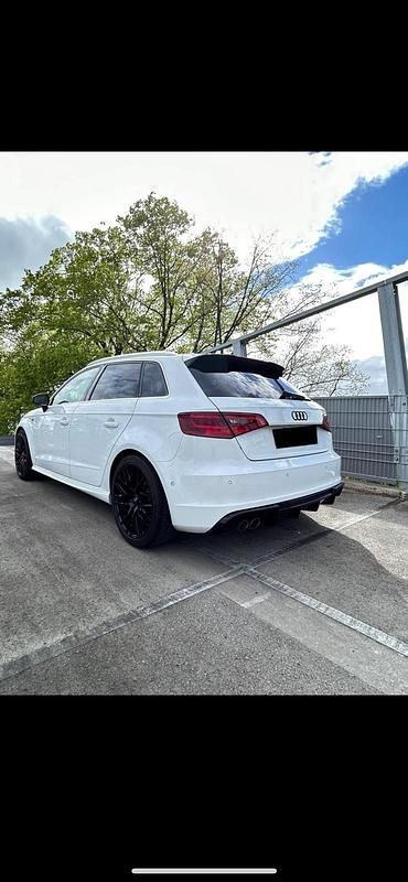 Gebraucht Audi A3 Design 150 PS (110 kW) 2014 Weiß Kleinwagen