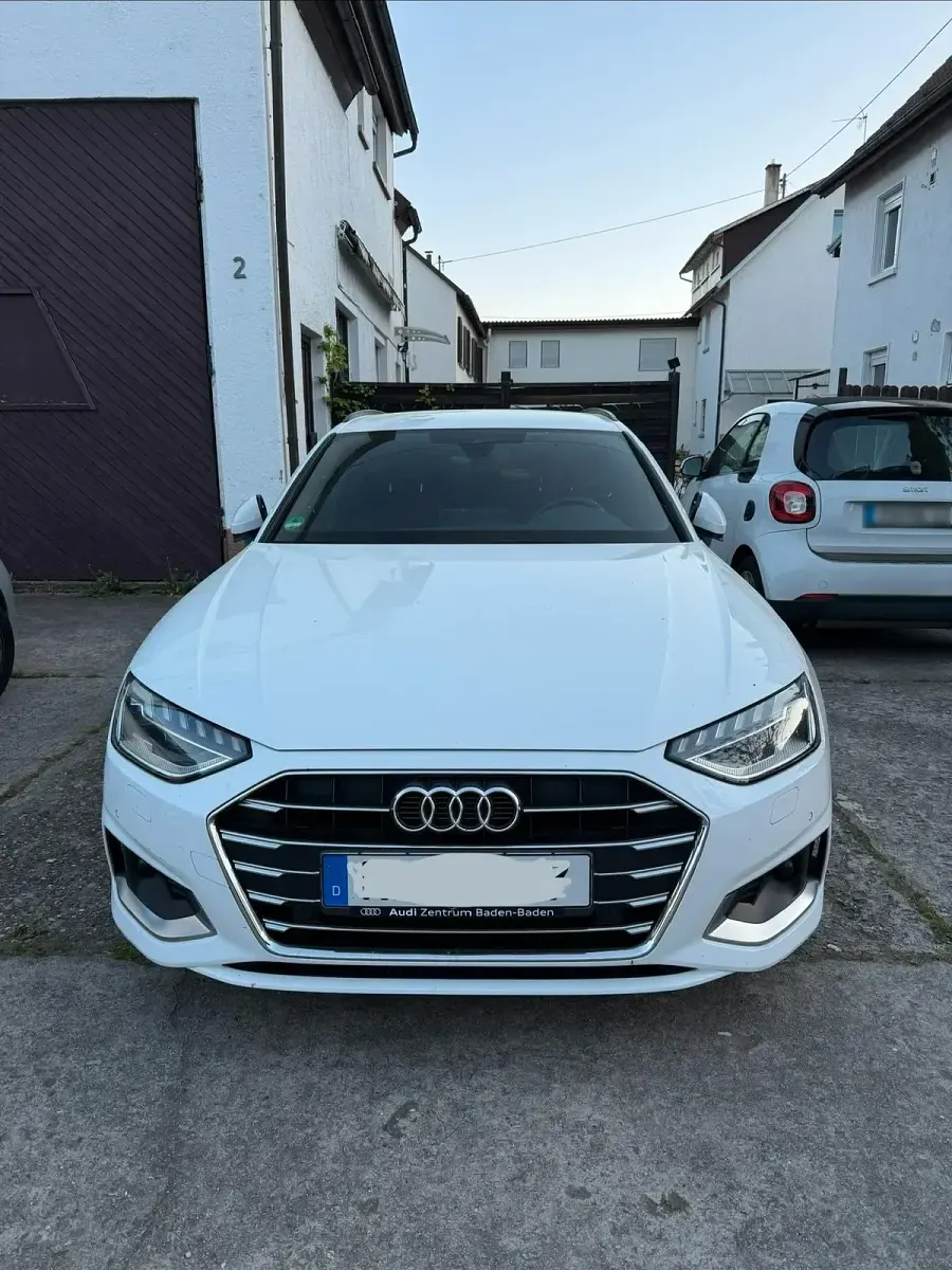 Gebraucht Audi A4 Advanced 163 PS (119 kW) 2019 Weiß Kombi