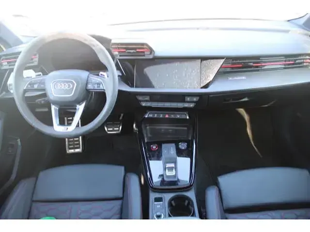 Gebraucht Audi RS3 Ambiente 400 PS (294 kW) 2022 Kemoragrau metallic Limousine