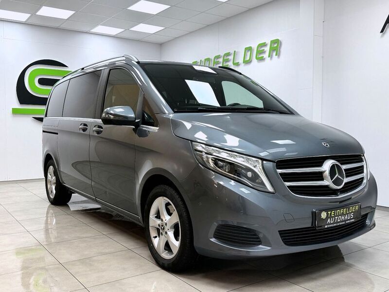 Flintgrau metallic Gebraucht 2018 Mercedes V250 Avantgarde Van / Kleinbus | 40.400 € (Guter Preis) - Bild 1/4