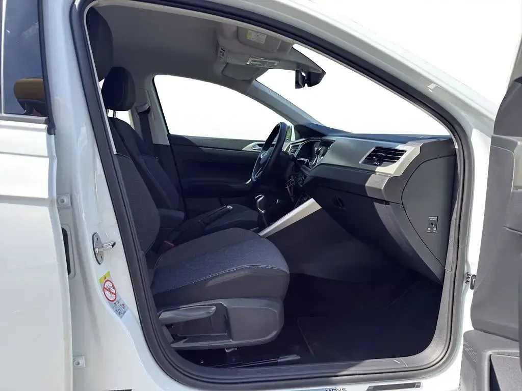 Gebraucht VW Polo Move 80 PS (58 kW) 2024 Weiß Kleinwagen