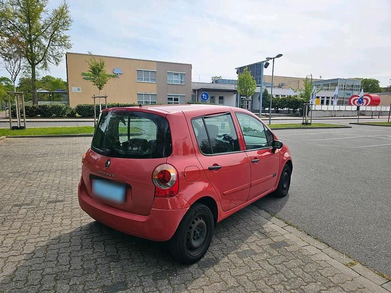 Begagnad Renault Modus 2004 Röd Minibuss