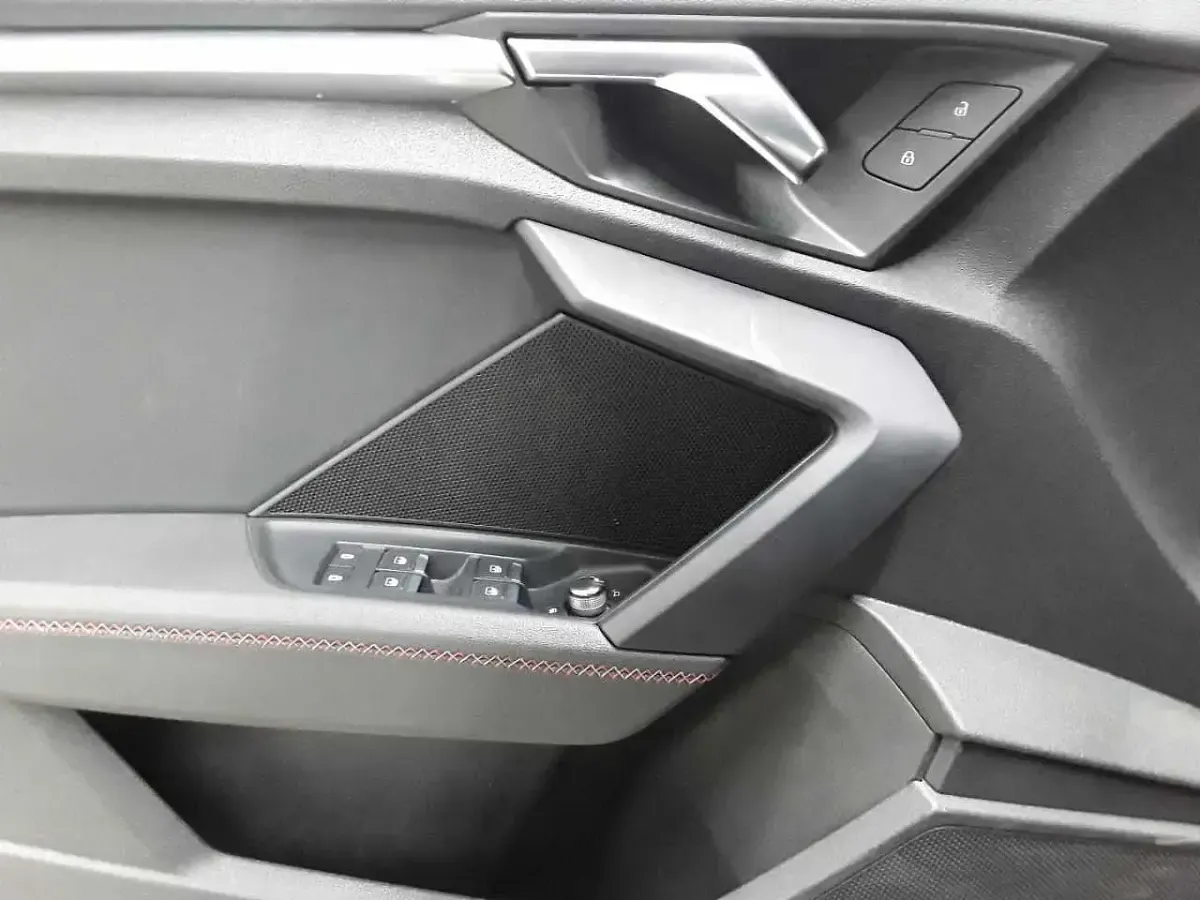 Gebraucht Audi S3 310 PS (228 kW) 2021 Tangorot metallic Limousine