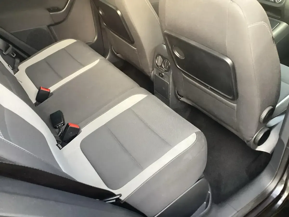 Gebraucht VW Golf Plus Cross 105 PS (77 kW) 2014 Schwarz Van / Kleinbus