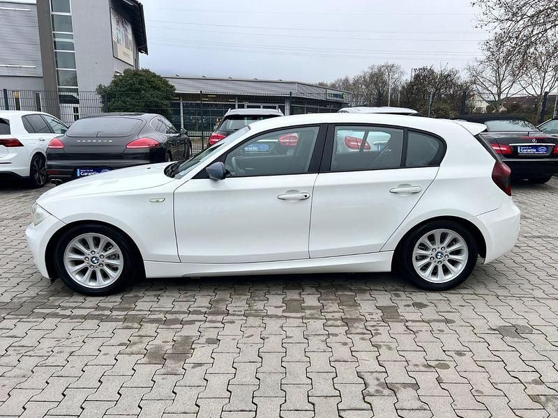 Gebraucht BMW 116 Advantage 116 PS (85 kW) 2006 Weiß Kleinwagen