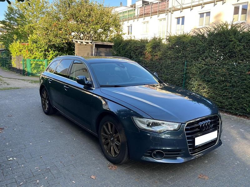 Grau Gebraucht 2012 Audi A6 S-Line Kombi | 8.400 € (Superpreis) - Bild 1/4