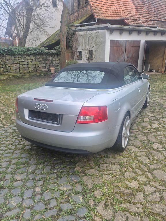 Gebraucht Audi A4 Cabriolet 163 PS (119 kW) 2004 Silber Cabrio