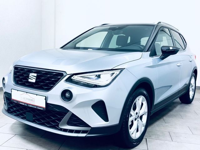 Silber Gebraucht 2023 Seat Arona FR SUV | 16.980 € (Guter Preis) - Bild 1/4