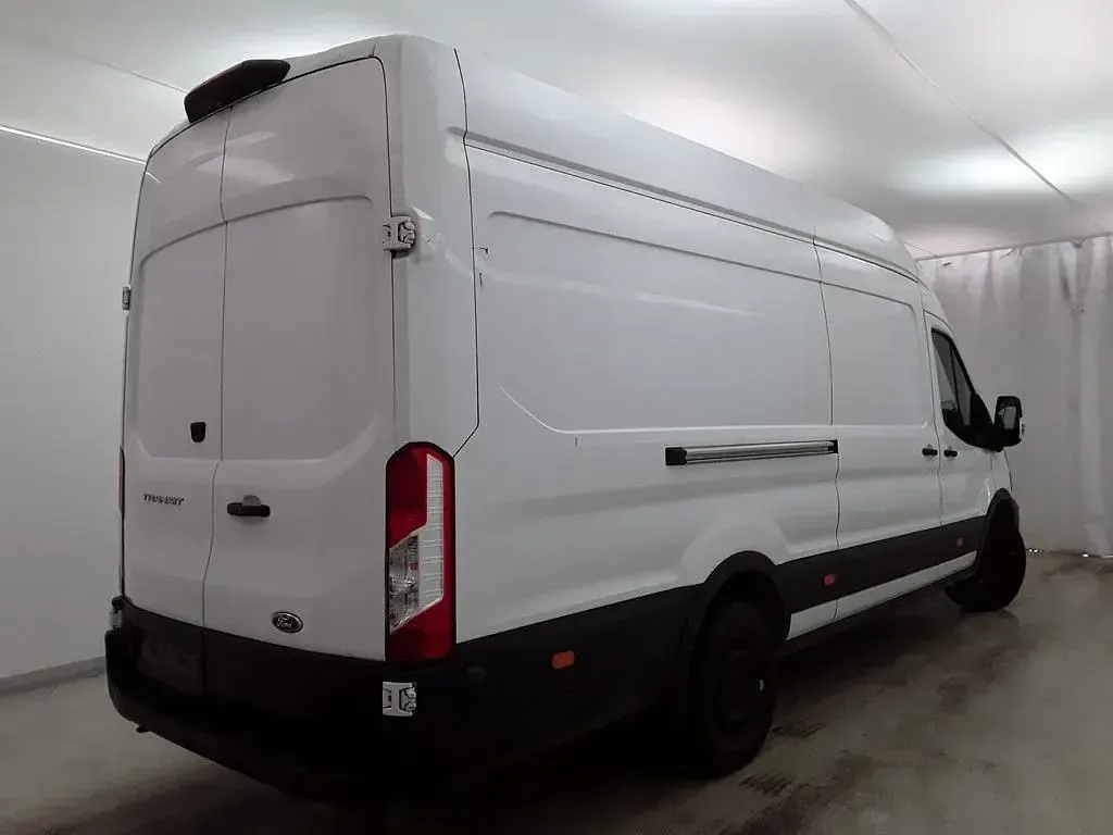Gebraucht Ford Transit Trend 131 PS (96 kW) 2024 Weiß Van
