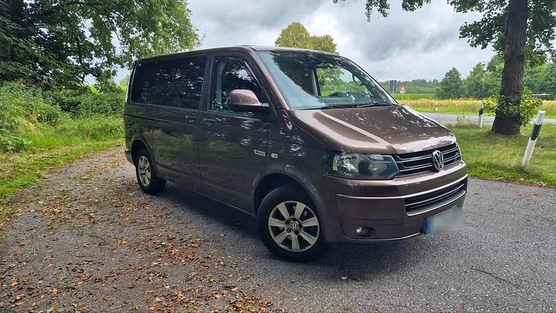 Usata VW T5 140 CV (102 kW) 2010 Marrone Furgone