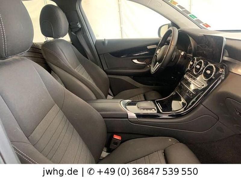 Gebraucht Mercedes GLC300e 320 PS (235 kW) 2021 Grau SUV