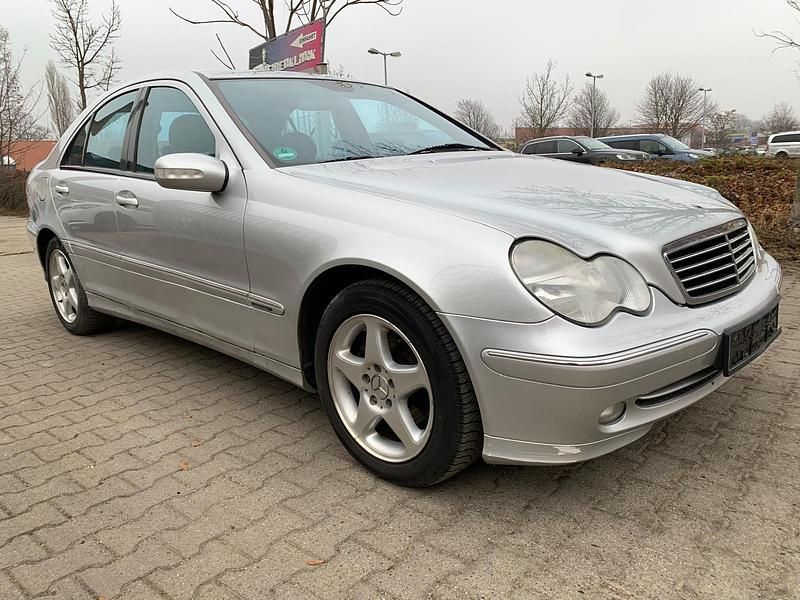 Gebraucht Mercedes C200 163 PS (119 kW) 2002 Limousine