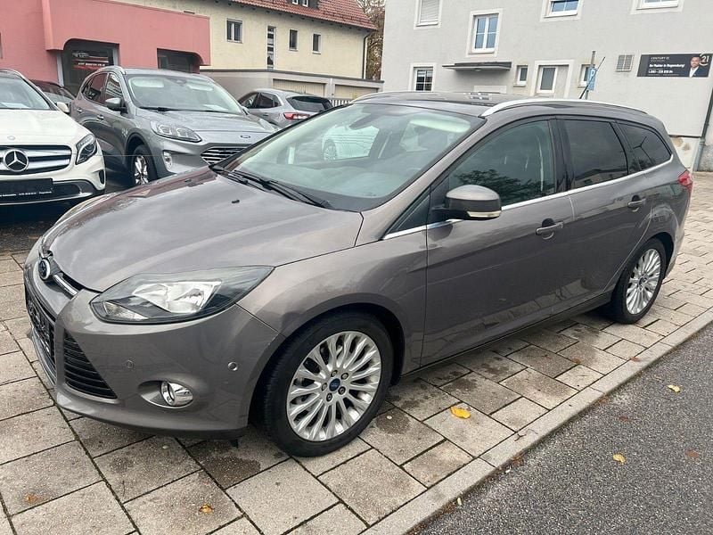 Braun Gebraucht 2012 Ford Focus Titanium Kombi | 2.650 € (Superpreis) - Bild 1/4