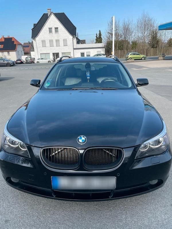 Gebraucht BMW 530 258 PS (189 kW) 2005 Schwarz Kombi