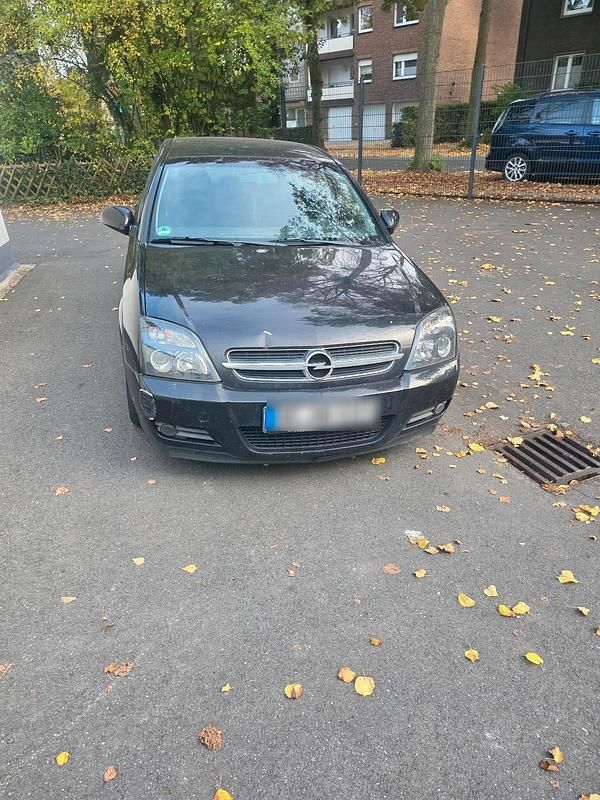 Schwarz Gebraucht 2003 Opel Vectra Limousine | 900 € (Fairer Preis) - Bild 1/4